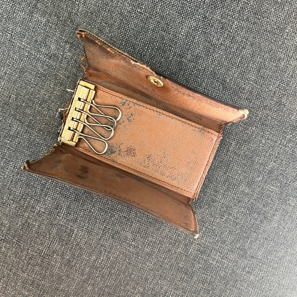 Louis Vuitton Key Holder - Project Piece - Picture 7 of 8